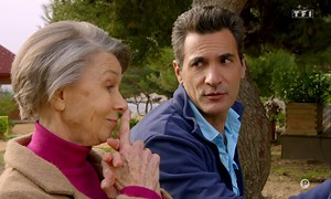 Camping paradis - S09 - E07 - Notre belle famille (Partie 1)