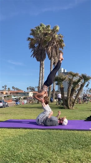 #acro #acrobatics #acroyoga | Gym.FLIP