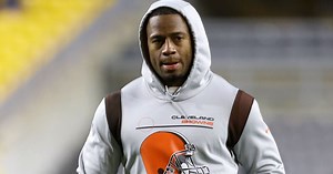 Nick Chubb, Browns and Bulldogs star RB, flies in to watch Cedartown play in state championship