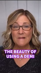 Aren’t you tired of trusting hair color manufacturers promising “brass free blonde” and “lift up to 4 full levels” STOP the madness and learn how celebrity colorists achieve natural looking brass free grey coverage with dimension and shine. Learn this and more in my workshop Hair Color Formulation Simplified https://resources.expertcolorsolutions.com/formulate/formulation/ #haircolor #demicolor #greyhair #naturalhair #beautytip #onlinehaireducation #hairstylist #coloreducation #colorexpert | Exp