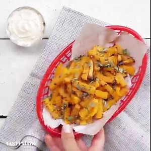 Okay, now this gives a whole new meaning to "French fries." | Tastemade