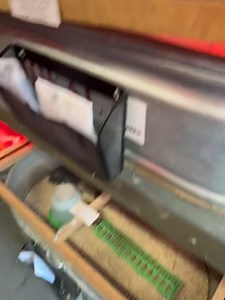 Our chick barn has been filled up and is now open !!! We have a awesome variety of new babies in💚💙Come in to walk around our chick barn and check them out!!! 🐔 🐣 | AGU