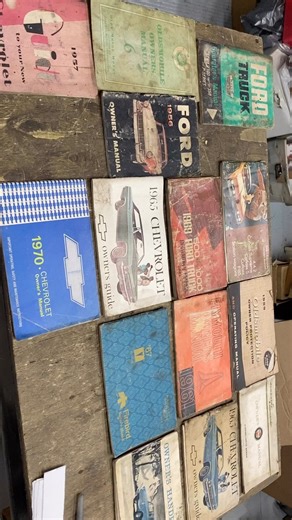 #vintageauto #vintageautomanuals #vintagemanuals #1957chevy #1935oldsmobile #1969chevy 20.00 sh. | Cycle Warehouse