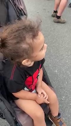 A 2 year old worships for the first ever in Seattle #LetUsWorship. This is what it’s ALL ABOUT for me 🙌🏼🔥😭 #LetUsWorship | Sean Feucht