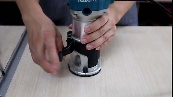 Circle Cutting Jig for Plunge Router, Circle Guide Kit- Router Circle Cutter Jig for Cutting/Routing Small and Large Circles from 0.78in Up to 26.7in (C)