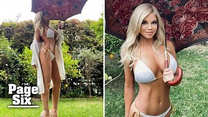 ‘Baywatch’ alum Donna D’Errico looks impossibly young in a bikini