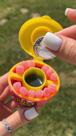 Juicy Drop Gummy Dip’N Stix #diy #viral #asmr #unboxing #fb #trendingreels #viralreelsシ #reelsviralシ #satisfying #satisfyingvideo #foryoupage #sweetsunboxing #fipシviral #asmrsounds #asmrfoodsounds #unboxing #fillingplatter #sweetrecipe #snacksrecipe | Rosa SB