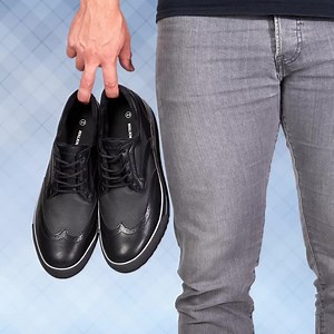 🔝Nove Walkmaxx Pure Oxford cipele. 🔝 👣 Pravi su izbor za svakog muškarca koji traži udobne i elegantne cipele. 🚶‍♂️ Nosite ih na poslovne sastanke, slavlja, rođendane ili za večernje izlaske. 🛒 Poručite klikom na link: http://links.walkmaxx.rs/c/19914366 | Walkmaxx Srbija