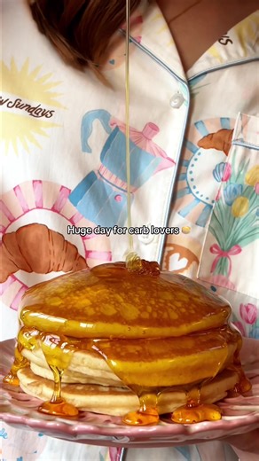 Dress code: PJs 💤 Menu: pancakes 🥞 #pancakes #pancakeday #chelseapeers #pjs #pyjamas Pancake Day Chelsea Peers PJs Pyjamas