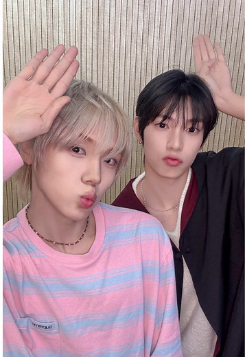 𝗜'𝗺 𝗼𝗻 𝗺𝘆 𝗪𝗔𝗬 𝟮 #CRAVITY #성민 #FLAREU #플레어유 #WAY2U @CRAVITY | cravity band