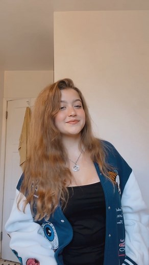 Claire RockSmith on Instagram: "This dance is such a vibe💃😎 #reels #reelsinstagram #viral"