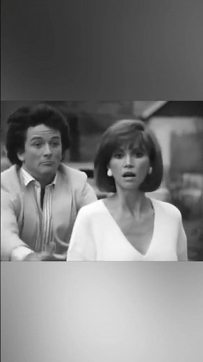 Bobby Ewing returns in the shower after Pam’s dream. Dallas 1986. #dallas #80stv #bobby #pam🤠🇺🇸🚿