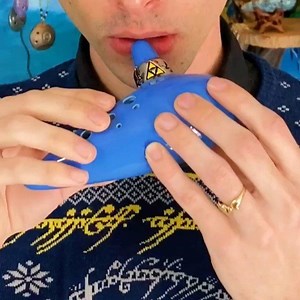 It’s time for another super easy #GUESSTHESONG featuring our 12 hole Ocarina of Time replica ✨ • • • #zelda #link #ocarina #ocarinas #songbird #songbirdocarina #songbirdocarinas #thelegendofzelda #ocarinaoftime #saria #music #instamusic #videogames #hyrule #hylian #nintendo #nintendo64 #tloz #princesszelda #zeldanation #zeldacollector #オカリナ | Songbird Ocarina