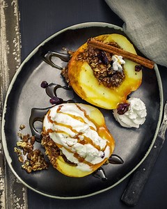 Plank Baked 🍎Apple Crisp is the perfect Fall dessert to toss on the #NapoleonGrill 🔥 | Napoleon