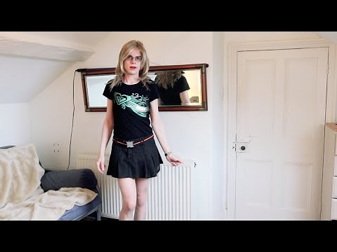 Dressing as a Woman Full Time: A Guide for Transgender Women and Crossdressers