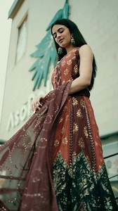 Step into elegance with this Anarkali gown! It has a beautiful Banarasi print and two colors on the flares, making it both classy and stylish.✨ #anarkaligown #anarkalisuits #indianethnic #traditionalgowns #gowns #designeranarkaligown #banarasiprint #asopalavcollection #anarkaligowncollections #asopalav | Asopalav