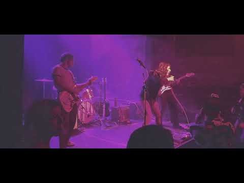 Sluttony performs "Lights" live 8/31/2025