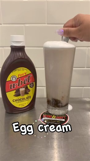 Make it a Soda Fountain Sunday! 🥛🥄 Ever tried egg cream? It is a sweet refresher, made with milk, soda, and chocolate syrup… and actually contains no egg nor cream!#Kennyandziggys #NYdeli #jewishdeli #jewish #deli #delifood #deliclassics #galleria #uptownhouston #houstoneats #HOU #HTX #HOUeats #ziggygruber #deliman #comfortfood #breakfast #lunch #dinner #jewishfood #tradition #familybusiness #eggcream #soda #dessert | Kenny & Ziggy's New York Delicatessen