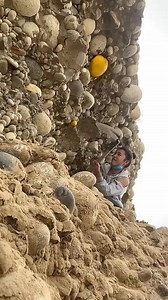 1.8M views · 7K reactions | The process of digging jade in mountain streams #happysaturday #farmersmarket #bikini #diljitdosanjh #trail #sabado #charger #collegefootball #flightattendant #tools #work #working #skills #machinelearning #shortsvideos #lifehacks | Panauti Kavre Nepal | Facebook