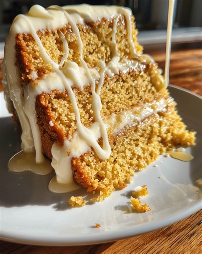 This Layered Cornbread Cake with Honey Butter Frosting is a delightful twist on traditional cornbread — soft, golden layers of sweet cornbread stacked high with fluffy, whipped honey butter frosting in between. It’s the perfect balance of sweet and savory, making it a stunning dessert (or side!) for holidays, brunch, or Southern-style gatherings. Ingredients: For the Cornbread Layers: 1 cup cornmeal 1 cup all-purpose flour ½ cup sugar (or honey for a natural sweetness) 1 tablespoon baking powder