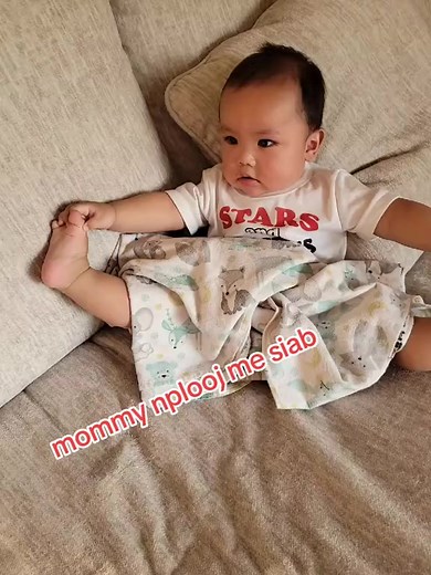 #hmoobreels #hmongbaby #tximhlub | Ib Muaj Kub Yang