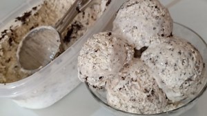 15K views · 349 reactions | Easy homemade oreo ice cream (3 ingredients only) | Yummy And Sweets | Facebook