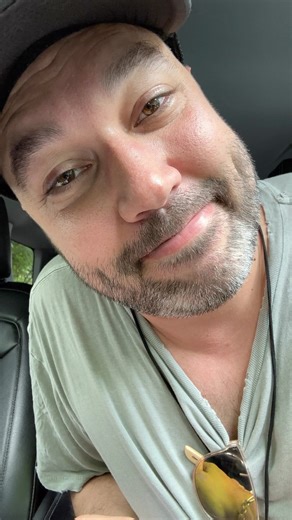 Day 3 // I’m fully exhausted over completely caffeinated and here is how you can be as well 🤪😂 We gets lots of questions about coffee and how we find places around the world… here is our Google Map For most trips I have @blackwhiteroasters instant packs especially for the long haul plane rides. Bringing some fresh bags as well for our @watotointl friends and their beautiful espresso machine! BRAD’S COFFEE MAP // https://maps.app.goo.gl/VPinN5W3Rn9mxKDr6?g_st=i #goodcoffee #coffeetravel #travel