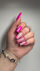 272 reactions · 18 shares |  PinkPower napok – Csapj le a csajos...