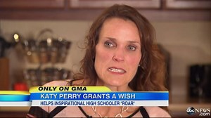 Katy Perry Brings Cheerleader With Down Syndrome to the AMAs