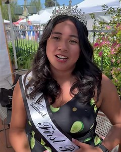 Fallbrook Avocado Festival brings thousands to the friendly village 陋 Teen Fallbrook 1st Princess, Jasmine Hernandez told us what the avocado festival means to her in general and being a part of Miss Teen Fallbrook. Click the link below to visit our website to see more pictures from this event ⤵️ https://myvalleynews.com/blog/2023/04/28/fallbrook-avocado-festival-brings-thousands-to-the-friendly-village/  Hannah Hanford #avocadofestival #fallbrook | Valley News | Facebook