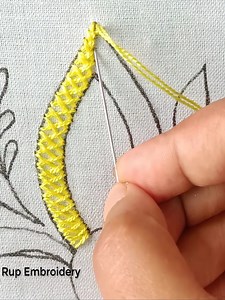 584K views · 6.7K reactions | Hand embroidery flower doodles design tutorial | Rup Embroidery | Facebook
