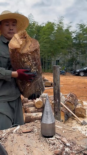 Cone drill wood splitting process #funnymoments #viralshorts #short #fypシ゚ #fypviralシ #instagram #funnyvideo | Susan