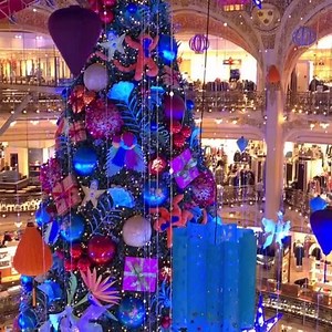 Paris, Always Amazing L'esprit de noël aux Galeries Lafayette The Christmas spirit at Galeries Lafayette Crédit Photo: @gabriela_corleanca Follow us on IG: @champselysees_paris www.champselysees-paris.com © Paris, Always an Amazing idea! #paris #parisalwaysanamazingidea #parisalwaysamazing #parisweloveyou #parisjetaime #cityscape #villedeparis #parismaville #parigi #Париж #巴黎 #パリ #पेरिस #باريس #galerieslafayette #sapindenoel #christmastree | Champs Elysées Paris