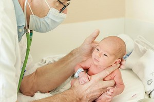 Injection pour la bronchiolite, lits ouverts… Le CHU de Rouen fera face aux épidémies de l’hiver