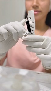 NANO LIPS 🩵✨ Darle color a tus labios pálidos es una realidad con esta técnica de pigmentación. Agenda una cita con nuestras especialistas, ellas esperan para asesorarte en todo. ✨ Contact Center: (01) 5102010 ✨ Solo WhatsApp: 964252086 💎 Sede Jockey: Jr. cruz del Sur 140 💎 Sede Miraflores: Av. Benavides 1257 Lof Cosmetic & Nail Art EIRL RUC: 20557604031 | LOF