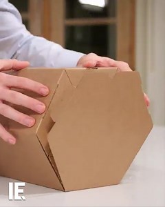 Ever order clothes online, only to find they arrive crumpled? There's a new way companies are using to eliminate that problem. The Rollor Packaging system is a clever rolled cardboard tube - that keeps clothes crease-free for transit. 📸: Linkedin / Rollor Packaging | Interesting Engineering