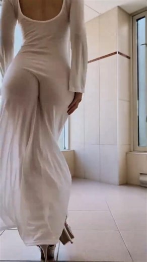 That dress... 🤍 | Big Booty Twerking Dance