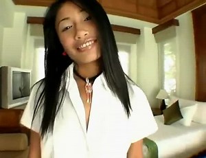 Thainee Schoolgirl Fuck