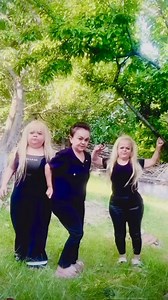 Looking for dance partners // Buscando por compañeros de baile | TVJoseLuis