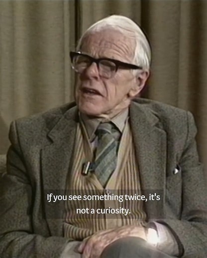 "Burkitt, an t-ainm atá ortsa agus ar ailse s'agamsa" 🎥Clár faisnéise cruthaitheach faoi shaol an mháinlia Éireannaigh, Denis Burkitt 🔬A creative documentary film about the life of Irish surgeon Denis Burkitt 🎬Burkitt - 21/05⏰21:30 ar TG4 agus #TG4Player | TG4