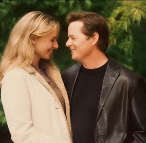 139K views · 974 reactions | Michael J. Fox and wife Tracy Pollan are celebrating their anniversary — still going strong after 35 years! ❤️ They're a true inspiration — read Fox's sweet tribute to his wife Check comments for full story  | Love Style | Facebook
