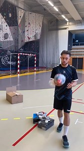 392K views · 2K reactions | L'association parfaite : Kempa Spectrum Synergy Pro X résine blanche Select Profcare 朗 Fonce sur handball-store.fr  @selectsport_handball @kempa.fr #Kempa #HandballPassion #Select #handballplayer #unboxing | Handball-Store | Facebook