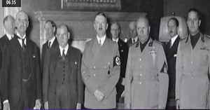 „23 august 1944 – Istoria furată”. România, neutră între inamici