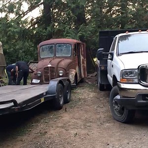 #coe#coes#coetrucks#4x4#dually#diesel#coetruck#patina#turbo#patinaking#fordcoe#cab#cabovers#truck#ls1coe#turbo#wheels#semitruck#carhauler#ramptruck#vintage#pickup#v8engine#v8#transmission#chevycoe#oneofthekind#USA#divco#milktruck | Coetrucks & Trucks