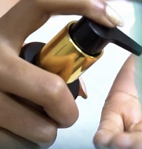 Seal in the glow! ✨ Post-shower hydration just got an upgrade with our Carrot Seed After Shower Oil. Rich in nutrients, it locks in moisture and leaves your skin soft, radiant, and rejuvenated.  . . . . #rootsandherbs #ayurveda #carrotseedoil #aftershoweroil #skincareessential #naturalskincare #hydratedskin #glowingskin #skincareroutine #organicbeauty #selfcareessentials #moisturizedskin #naturaloils #cleanbeauty #skincarelover #healthyglow #bodycare | Roots & Herbs | Facebook