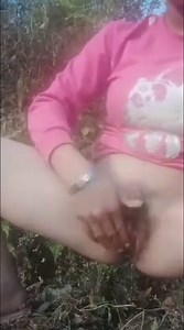 Nepali village girl masturbating pussy and orgasm.