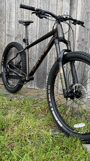 SAVE 46% ON THE WHYTE 901 WHYTE 901 Was £1,8500 NOW £999 Bag...