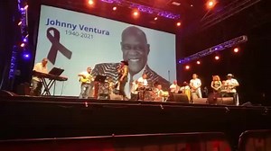 187K views · 10K reactions | Milly Quezada le rinde homenaje al Caballo Mayor Johnny Ventura en su concierto del Lincoln Center 8-26-21 #MillyQuezada #JohnnyVentura #lincolncenter #elcaballomayor | Noche Fenomenal | Facebook