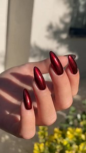 Lavender gel and acrylic materials on Reels