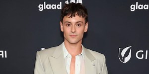 Tom Daley rocks a tight Speedo in viral new vacay pics